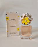 عطر زنانه دیزی سو فرش زنانه(Marc Jacobs Daisy Eau So Fresh)ادوتولیت ۷۵ میل مستر کوالیتی